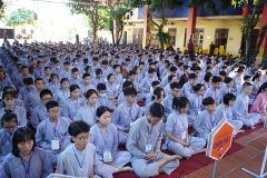 Hà Nội: Ngày thứ hai khóa tu 'Theo Phật, con hạnh phúc'
